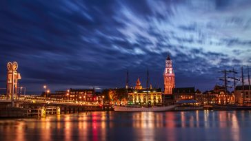 Kampen tijdens het blauwe uurtje